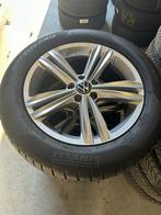 Winterbanden en velgen set Volkswagen Tiguan, Auto-onderdelen, Banden en Velgen, 18 inch, Gebruikt, -, -