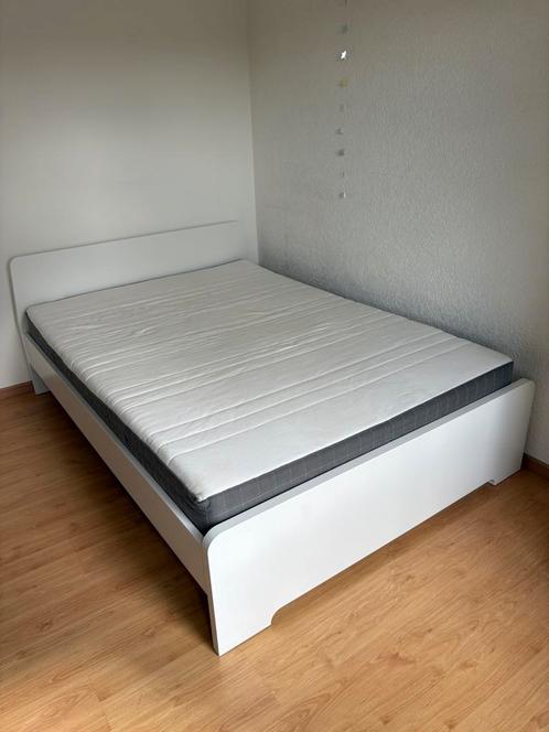 Ikea bed incl. lattenbodem en matras, Huis en Inrichting, Slaapkamer | Bedden, Gebruikt, Twijfelaar, 140 cm, 200 cm, Hout, Wit