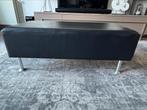 Zwart leren hocker – stijlvol & comfortabel | €100, Ophalen, Minder dan 50 cm, Gebruikt, Rond
