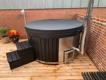 Hottub hot tub meer zitruimte beschikbaar voor biedingen