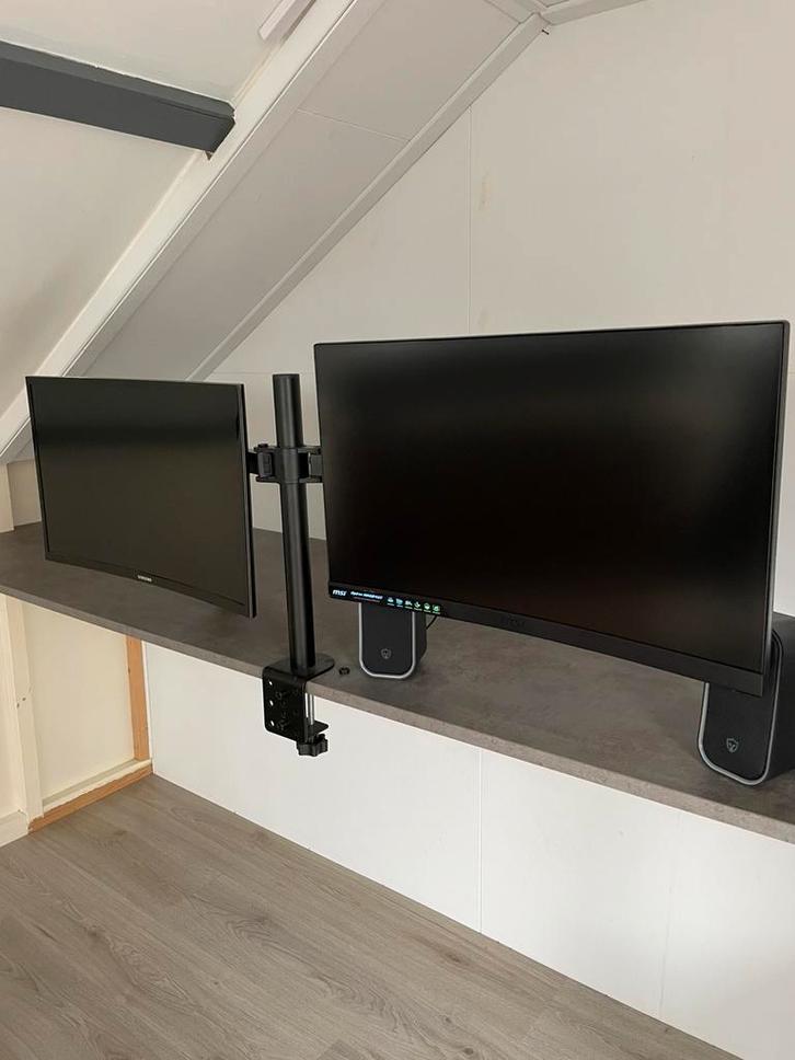 Complete Gaming Set – 2 Monitoren + Beugel + Gamingstoel, Computers en Software, Monitoren, Zo goed als nieuw, 101 t/m 150 Hz