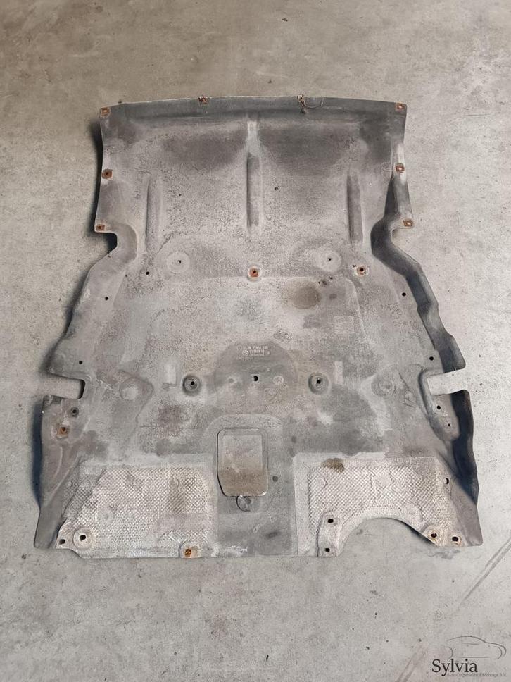 Bodemplaat onderplaat motorruimte BMW 1 / 2 / 3 / 4 serie F2, Auto-onderdelen, Carrosserie en Plaatwerk, Gebruikt, Ophalen of Verzenden
