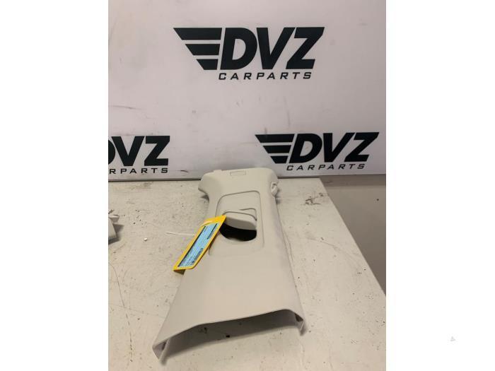 Stijlbekleding midden-rechts van een Volkswagen Polo, Auto-onderdelen, Interieur en Bekleding, Volkswagen, Gebruikt, 3 maanden garantie