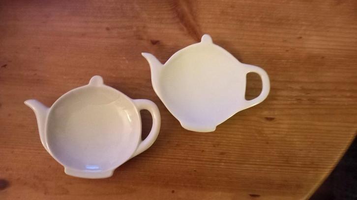 Theezakjes houder.
Van porselein.
Wit., Huis en Inrichting, Woonaccessoires | Overige, Ophalen of Verzenden