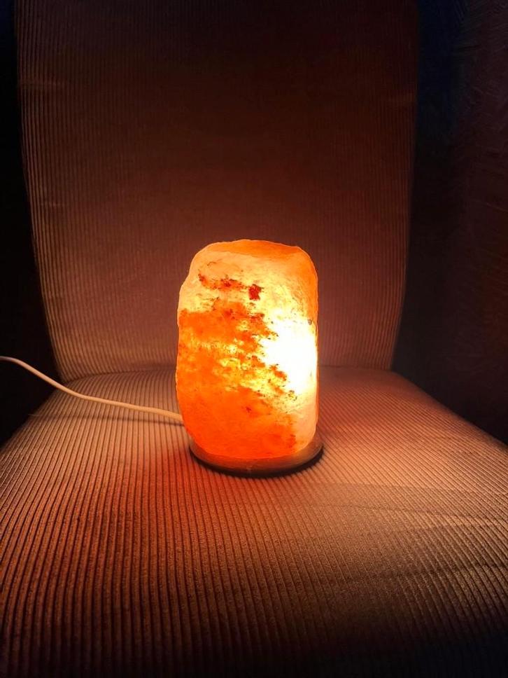 zoutlamp, Huis en Inrichting, Lampen | Tafellampen, Zo goed als nieuw, Minder dan 50 cm, Overige materialen, Ophalen