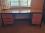 Ahrend metalen bureau, Ophalen, Gebruikt
