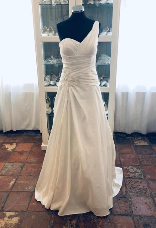 Geweldige nieuwe Alexia bruidsjurk mt 32/34, Kleding | Dames, Trouwkleding en Trouwaccessoires, Nieuw, Trouwjurk, Wit, Ophalen of Verzenden