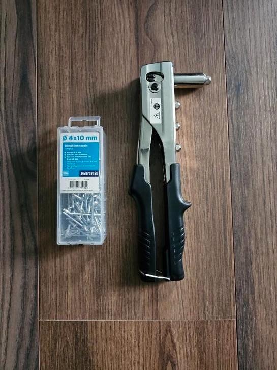 Blindklinktang popnageltang + blindklinknagels (popnagels), Doe-het-zelf en Verbouw, Gereedschap | Handgereedschap, Zo goed als nieuw