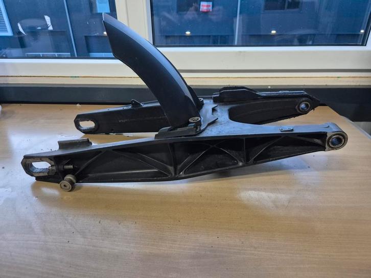 KTM Duke III 690 Achterbrug 2008-2012, Motoren, Tuning en Styling, Ophalen of Verzenden