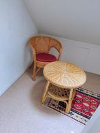 Rotan stoel en tafel, Huis en Inrichting, Ophalen, Zo goed als nieuw, Eén