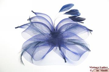 Disc Fascinator donker blauw met veren nieuw 1 size fits all beschikbaar voor biedingen