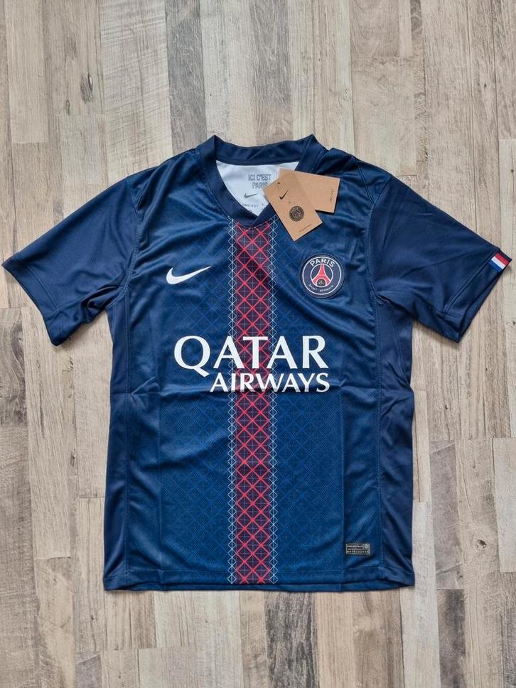 PSG Thuis Shirt Nieuw met Labels maat M, Sport en Fitness, Voetbal, Zo goed als nieuw, Shirt, Ophalen of Verzenden