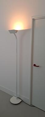 Vintage uplighter post modern wit relco milano italy, Huis en Inrichting, Lampen | Vloerlampen, Ophalen, Gebruikt