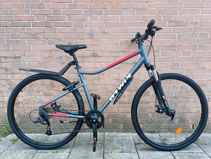 Te koop MOET WEG VANDAAG zeer nette en goede B-twin riversid, Fietsen en Brommers, Fietsen | Mountainbikes en ATB, Gebruikt, Overige merken
