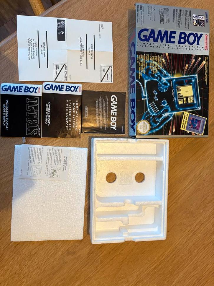 Originele Gameboy met doos en handleidingen, Spelcomputers en Games, Spelcomputers | Nintendo Game Boy, Niet werkend, Game Boy Classic