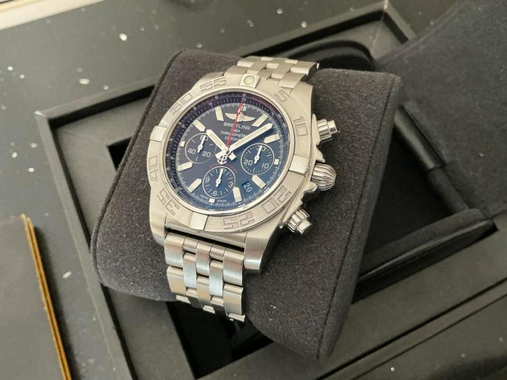 Breitling chronomat 44 b01 flying fish AB0110 complete set, Sieraden, Tassen en Uiterlijk, Horloges | Heren, Zo goed als nieuw