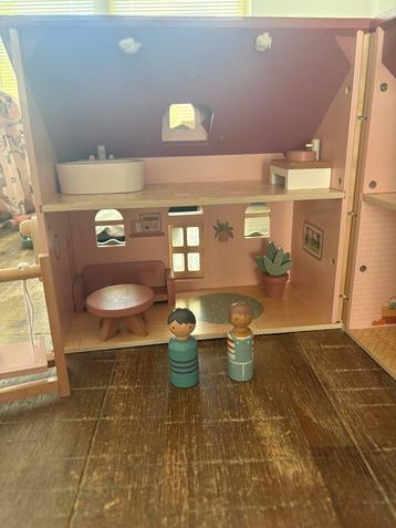 Little Dutch poppenhuis  beschikbaar voor biedingen