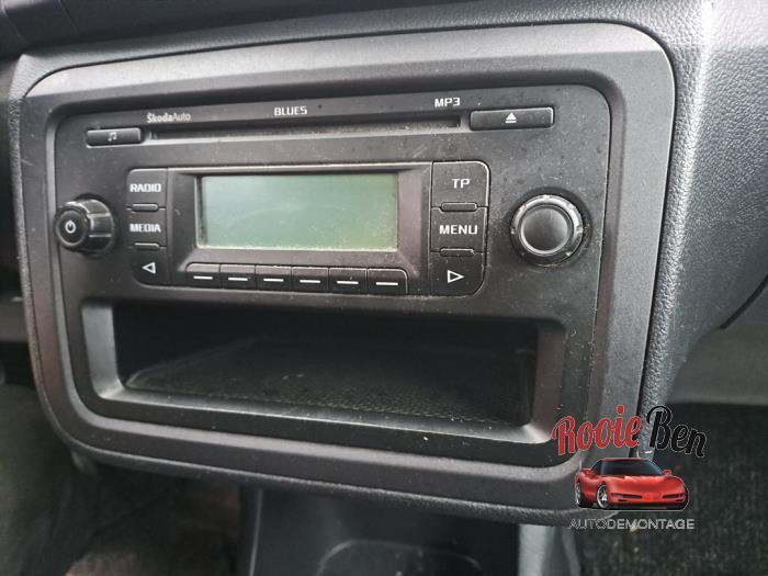 Radio van een Skoda Fabia, Auto-onderdelen, Elektronica en Kabels, Skoda, Gebruikt, 3 maanden garantie, Ophalen of Verzenden
