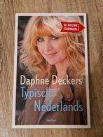 Boek: Typisch Nederlands - Daphne Dekkers, Boeken, Ophalen of Verzenden, Gelezen, Daphne Deckers, Eén auteur