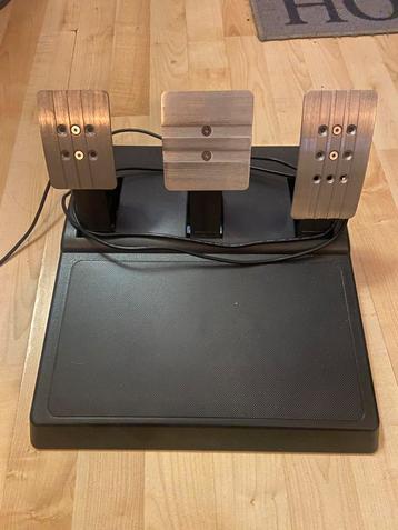Thrustmaster T3PA pedalen met brake mod beschikbaar voor biedingen