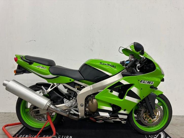 Kawasaki ZX6R 636 2002 in top staat!!, Motoren, Motoren | Kawasaki, Bedrijf, Super Sport, meer dan 35 kW, 4 cilinders, Motorrijbewijs A