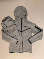 Nike Tech Fleece grijze tracksuit, Kleding | Heren, Sportkleding, Overige typen, Ophalen of Verzenden, Grijs, Gedragen