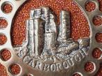Antiek kleppermannetje uit Engeland met een kasteel 9,1 cm., Antiek en Kunst, Antiek | Koper en Brons, Ophalen of Verzenden, Koper