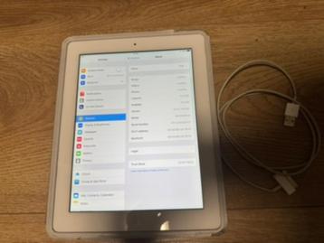 iPad 3rd gen met kabel beschikbaar voor biedingen