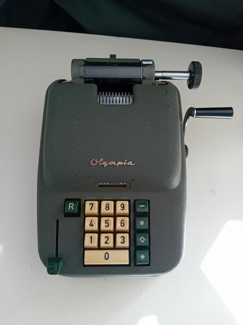 Vintage Olympia Rekenmachine met Hoes, Antiek en Kunst, Antiek | Kantoor en Zakelijk, Ophalen