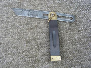 Zweihaak. met duimverstelling beschikbaar voor biedingen