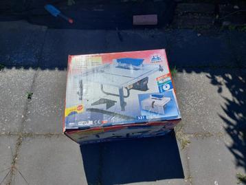 Tafelcirkelzaag nieuw in doos beschikbaar voor biedingen