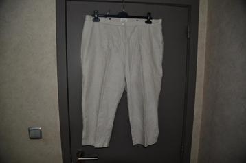 Beige bermuda - Canda - maat 50 beschikbaar voor biedingen