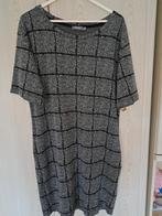 Jurk geisha, Ophalen of Verzenden, Zo goed als nieuw, Maat 42/44 (L), Knielengte