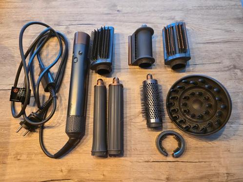 Dyson Airwrap Complete Long - inclusief diffuser opzetstuk, Sieraden, Tassen en Uiterlijk, Uiterlijk | Haarverzorging, Zo goed als nieuw