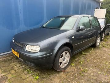 Volkswagen Golf 1.4 55KW 2003 Blauw Zo mee! beschikbaar voor biedingen