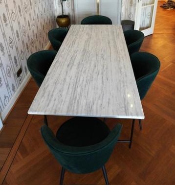 Marmeren tafel 2.10 x 0.90 Furnified beschikbaar voor biedingen