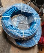 Audiovisuele kabel twee rollen (200m), Ophalen, Zo goed als nieuw, 10 meter of meer