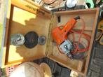 Vintage oranje black en decker boormachine in koffer, Doe-het-zelf en Verbouw, Gereedschap | Boormachines, Gebruikt, Ophalen of Verzenden