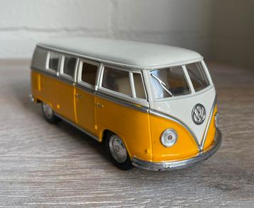 Kinsmart 1962 Volkswagen Classic Bus geel die cast 1:32 beschikbaar voor biedingen