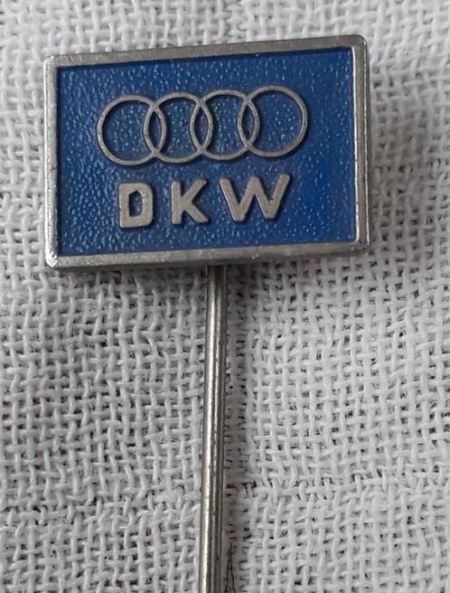 Vintage speldje speld pin reclamespeldje DKW in nette staat, Verzamelen, Speldjes, Pins en Buttons, Zo goed als nieuw, Speldje of Pin