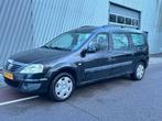 Dacia Logan 1.6 16V Lauréate (bj 2009), 0 cilinders, 7 stoelen, Origineel Nederlands, Bedrijf