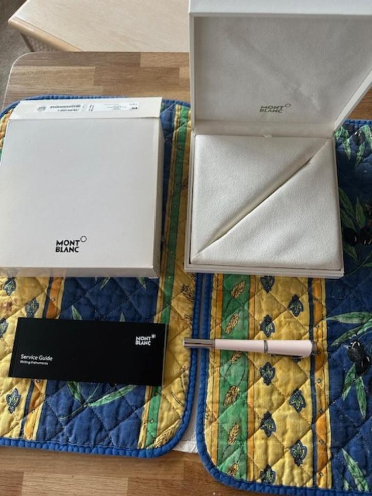 MontblancPoudré  Diva/Muses Editie Luxste/Mooiste Rollerbalp, Verzamelen, Pennenverzamelingen, Nieuw, Balpen, Mont Blanc, Met doosje