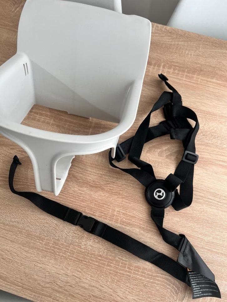 Cybex kinderstoel babyset met gordel – wit, Kinderen en Baby's, Kinderstoelen, Gebruikt, Meegroeistoel, Ophalen