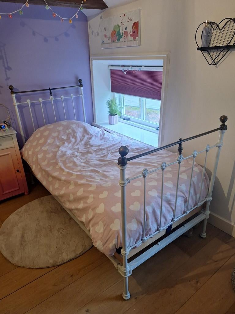 Mooi metalen spijlenbed 90x200 met lattenbodem, Huis en Inrichting, Slaapkamer | Bedden, Ophalen, Gebruikt, 90 cm, Eenpersoons