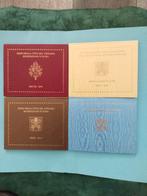 Vatican sets, Postzegels en Munten, Ophalen of Verzenden, 2 euro