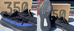 Yeezy 350, Ophalen of Verzenden, Zo goed als nieuw, Zwart
