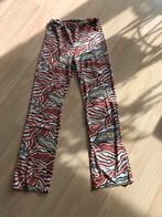 Mooie gekleurde flair broek, Kleding | Dames, Broeken en Pantalons, Lang, Maat 38/40 (M), Ophalen of Verzenden, Zo goed als nieuw