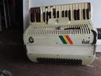 SUPER ACCORDEON met ingebouwde CASSETTE-SPELER en Speakers., Muziek en Instrumenten, Accordeons, Ophalen, Gebruikt, 72-bas, Overige merken