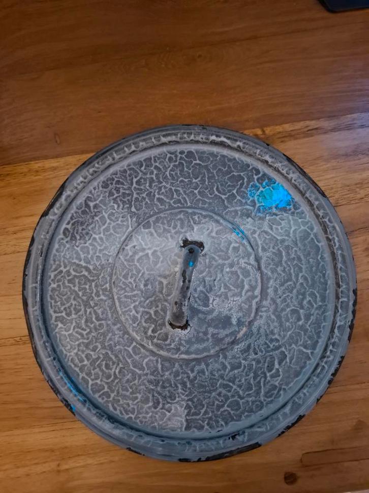 Oude pan deksel met karakter, Huis en Inrichting, Keuken | Keukenbenodigdheden, Gebruikt, Ophalen of Verzenden