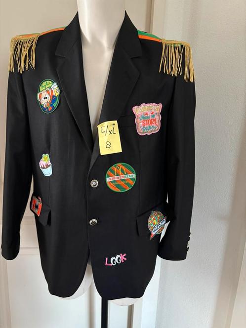 (8) Kruikenstad Colbert/Jas maat L/XL unisex emblemen 11de, Kleding | Dames, Carnavalskleding en Feestkleding, Zo goed als nieuw